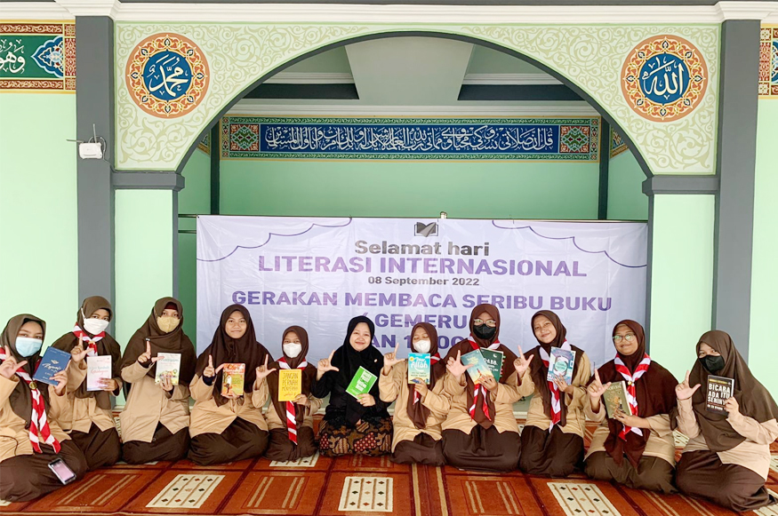 MAN 1 Bogor Peringati Hari Literasi Internasional