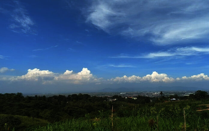 Langit Kota Bandung/Dok Berita Baru