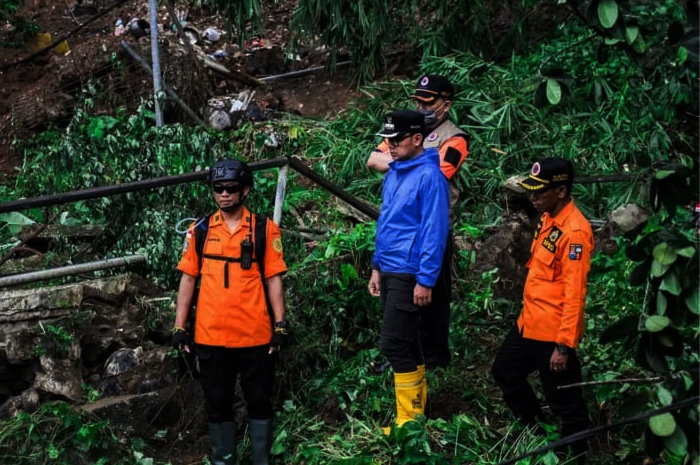 Walikota Bogor Tinjau Lokasi Bencana