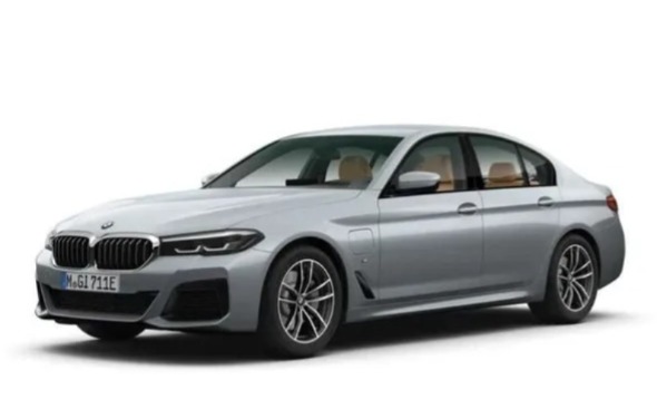 Baru Rilis, Inilah Spesifikasi dan Harga BMW 520i M Sport!