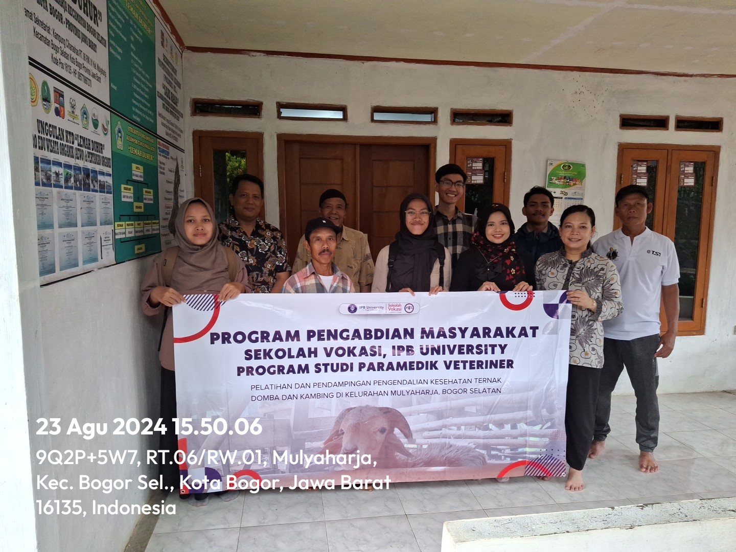 DOSEN PROGRAM STUDI PARAMEDIK VETERINER SEKOLAH VOKASI IPB UNIVERSITY LAKUKAN OBSERVASI LAPANG TERKAIT PERMASALAHAN PETERNAKAN DAN KESEHATAN HEWAN DI KELURAHAN MULYAHARJA BOGOR