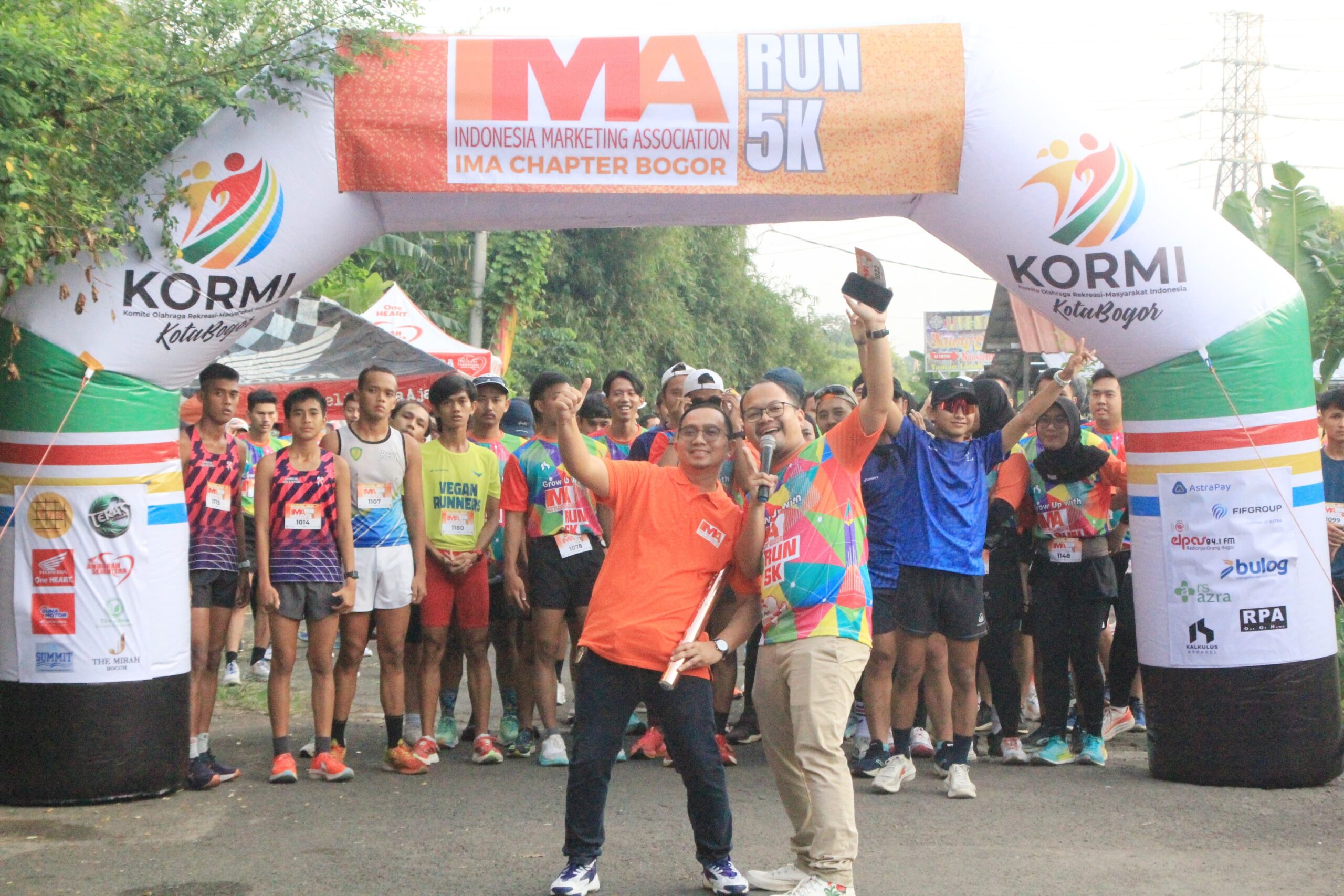 Keseruan Acara "IMA Run 5 K" UMKM Tumbuh, Indonesia Maju